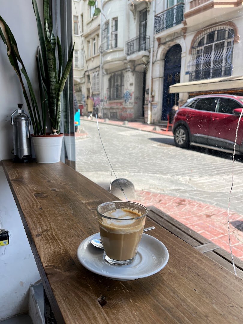 Norm Coffee specialty coffee shop in Istanbul - photo 7