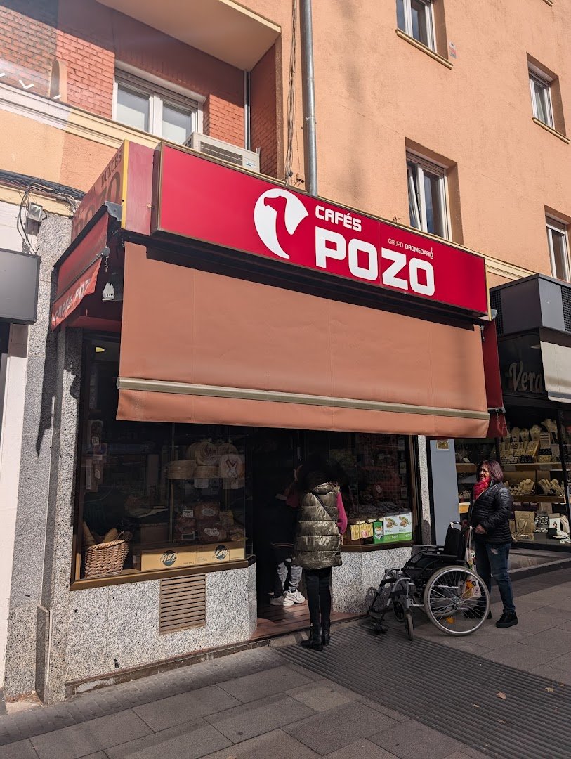 Cafés Pozo specialty coffee shop in Madrid - photo 2