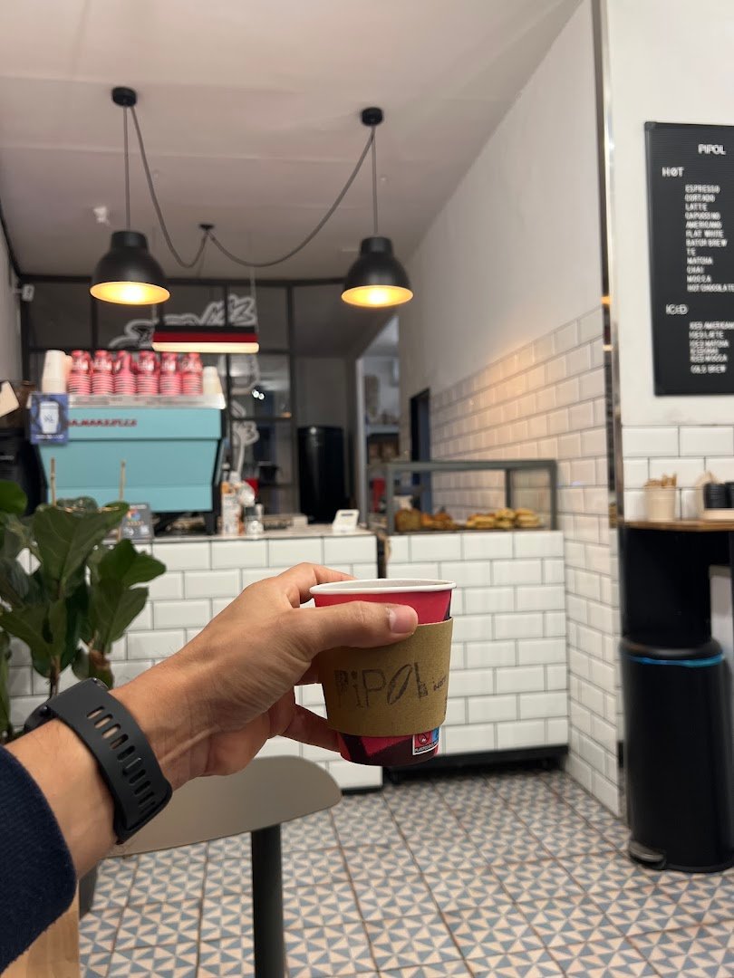 Pipol Coffee specialty coffee shop in Barcelona - photo 13