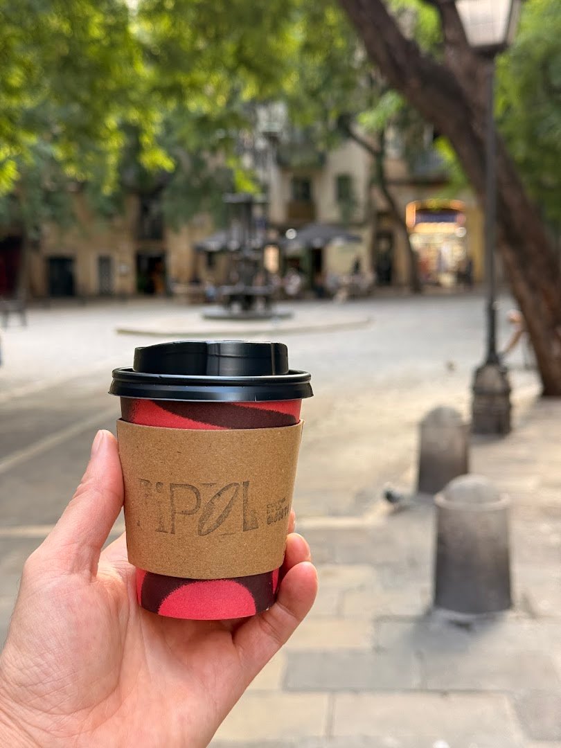 Pipol Coffee specialty coffee shop in Barcelona - photo 14