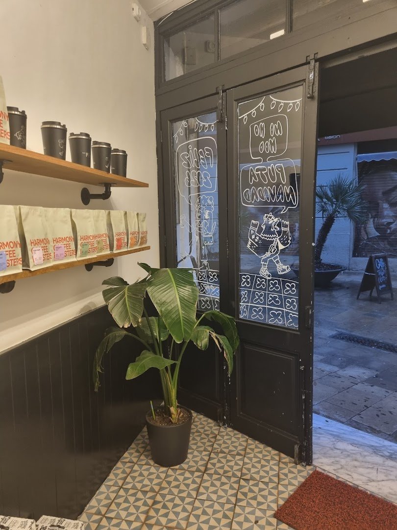 Pipol Coffee specialty coffee shop in Barcelona - photo 7