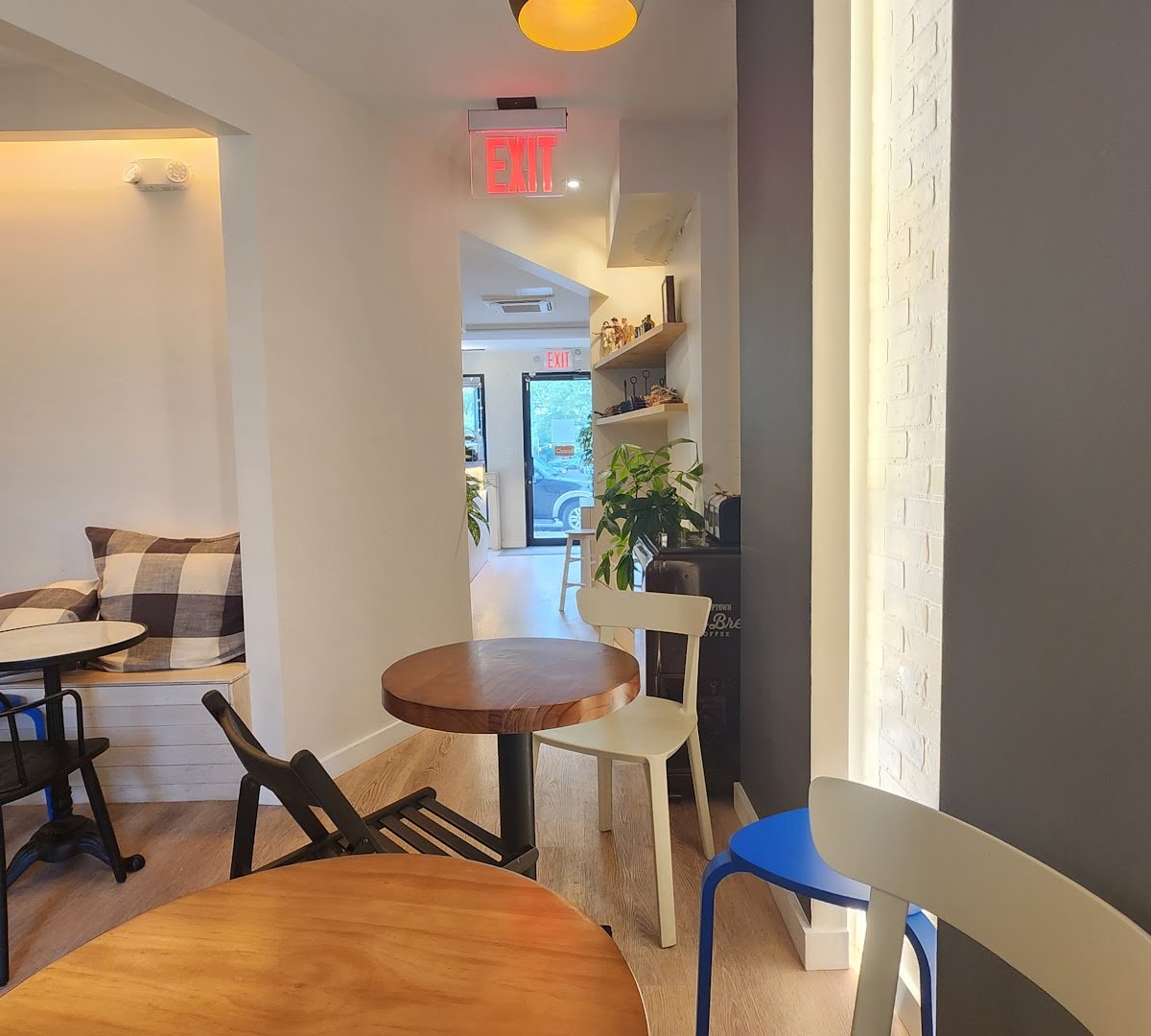 PHiL cafe specialty coffee shop in New York - photo 15