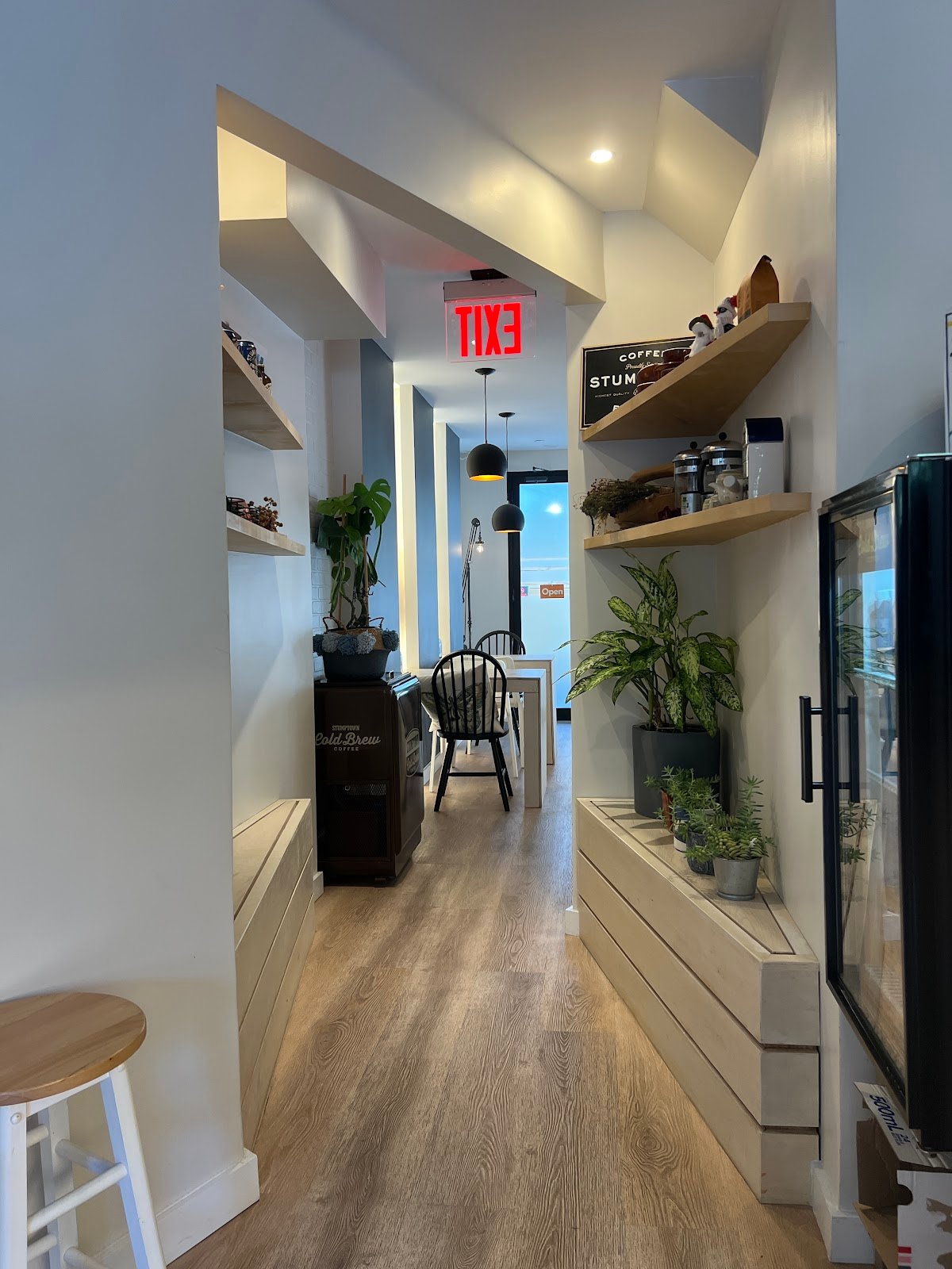 PHiL cafe specialty coffee shop in New York - photo 4