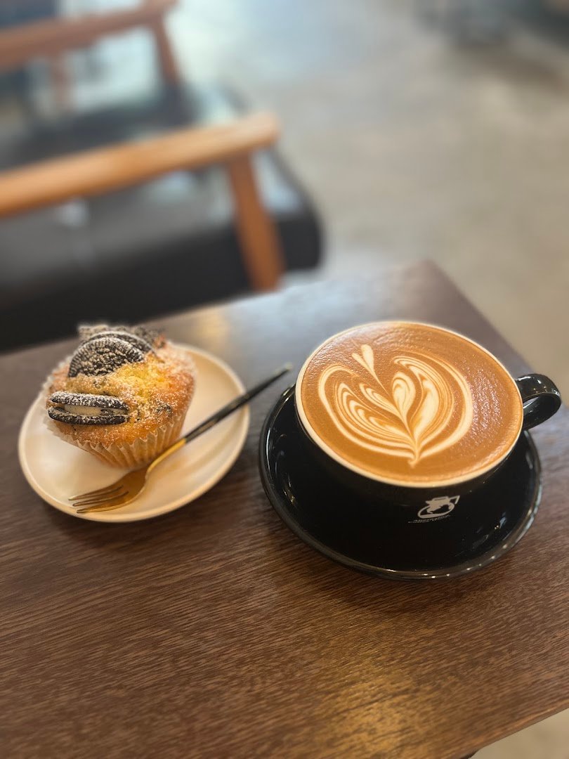 Coffee at Alternative Coffee Works, specialty coffee shop in Tokyo