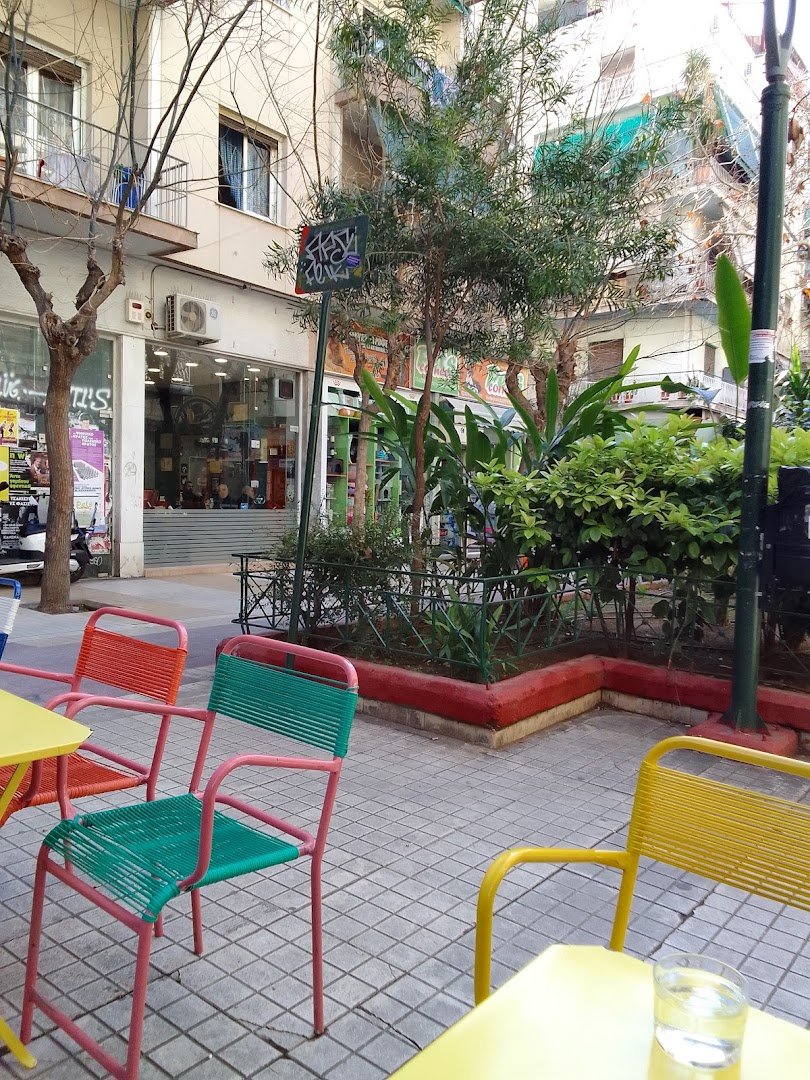 Storefront of Santo Belto, specialty coffee shop in Athens