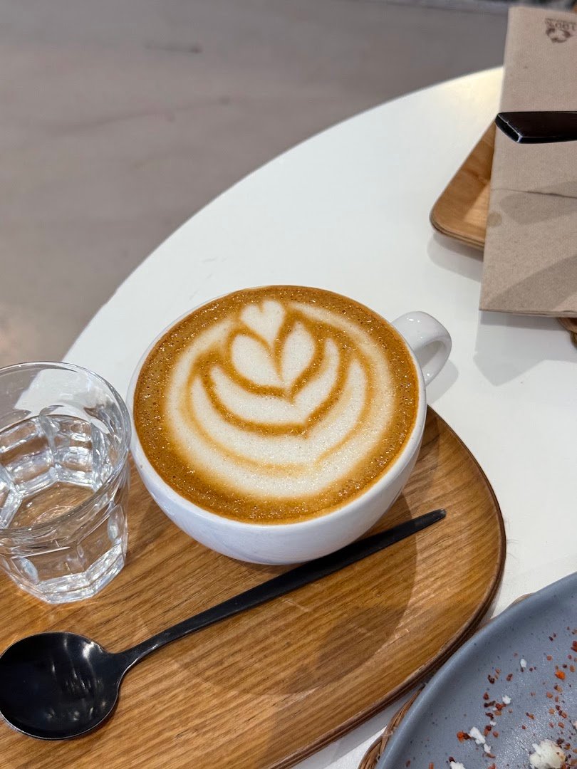 Real Coffee - Brunch en Chamberí Madrid specialty coffee shop in Madrid - photo 7