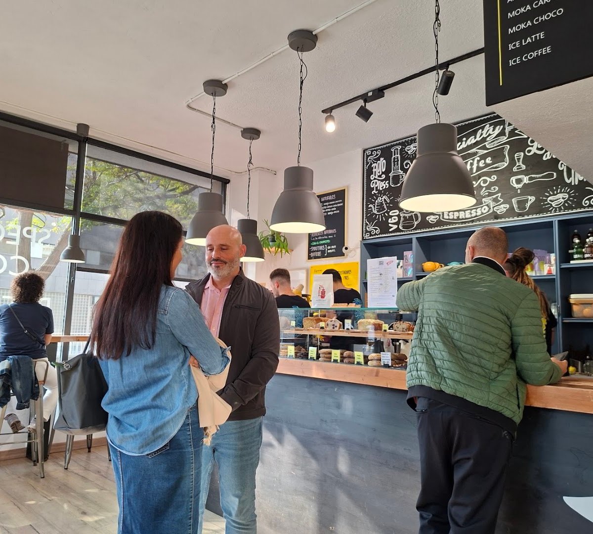 Cups & Coffee specialty coffee shop in Barcelona - photo 8