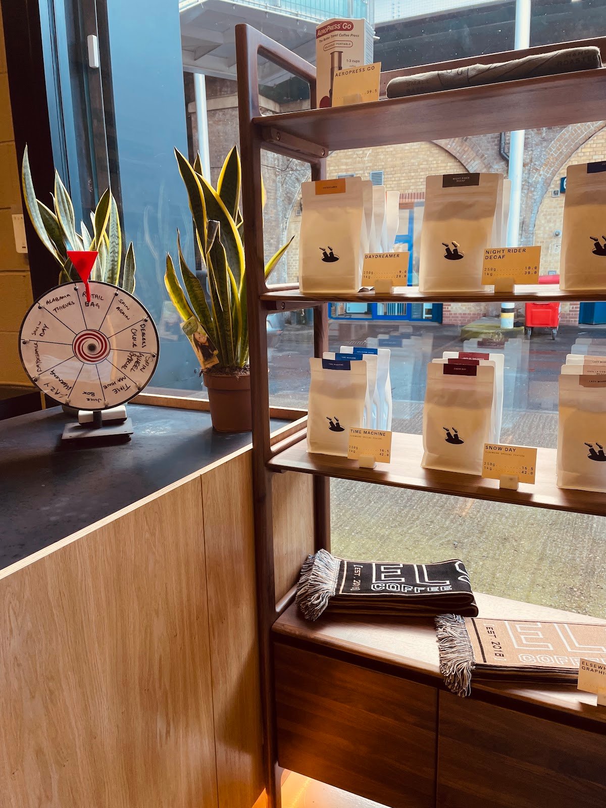 Elsewhere Coffee Roastery and Brew Bar specialty coffee shop in London - photo 6