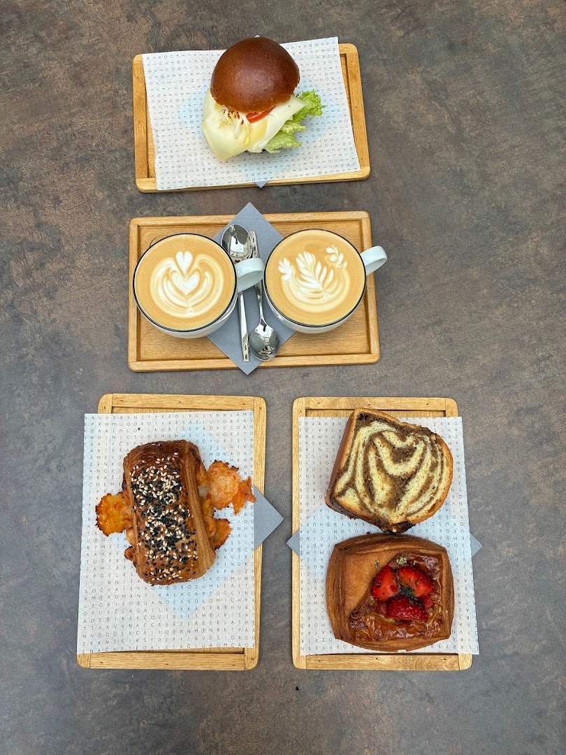 Coffee at Alf & Bet, specialty coffee shop in Prague