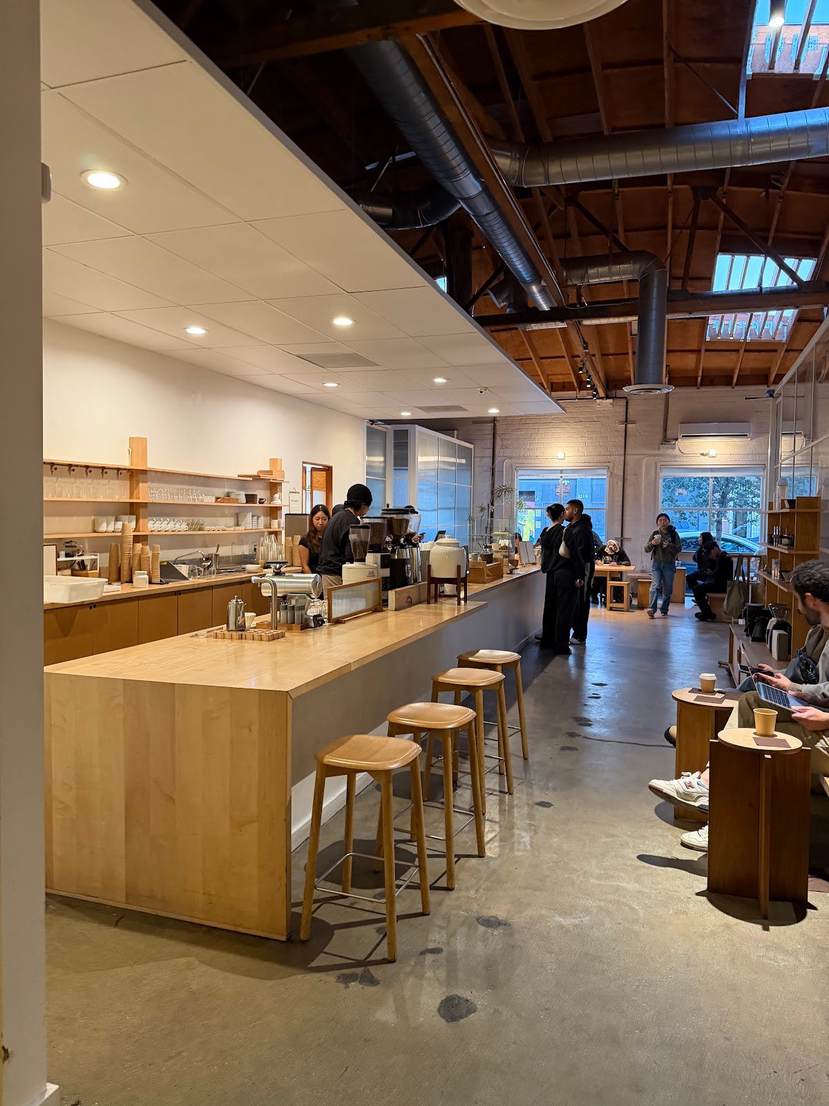 Maru Coffee specialty coffee shop in Los Angeles - photo 4