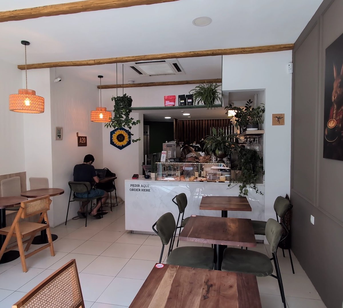 A20 - Specialty coffee & Food specialty coffee shop in Lisbon - photo 5