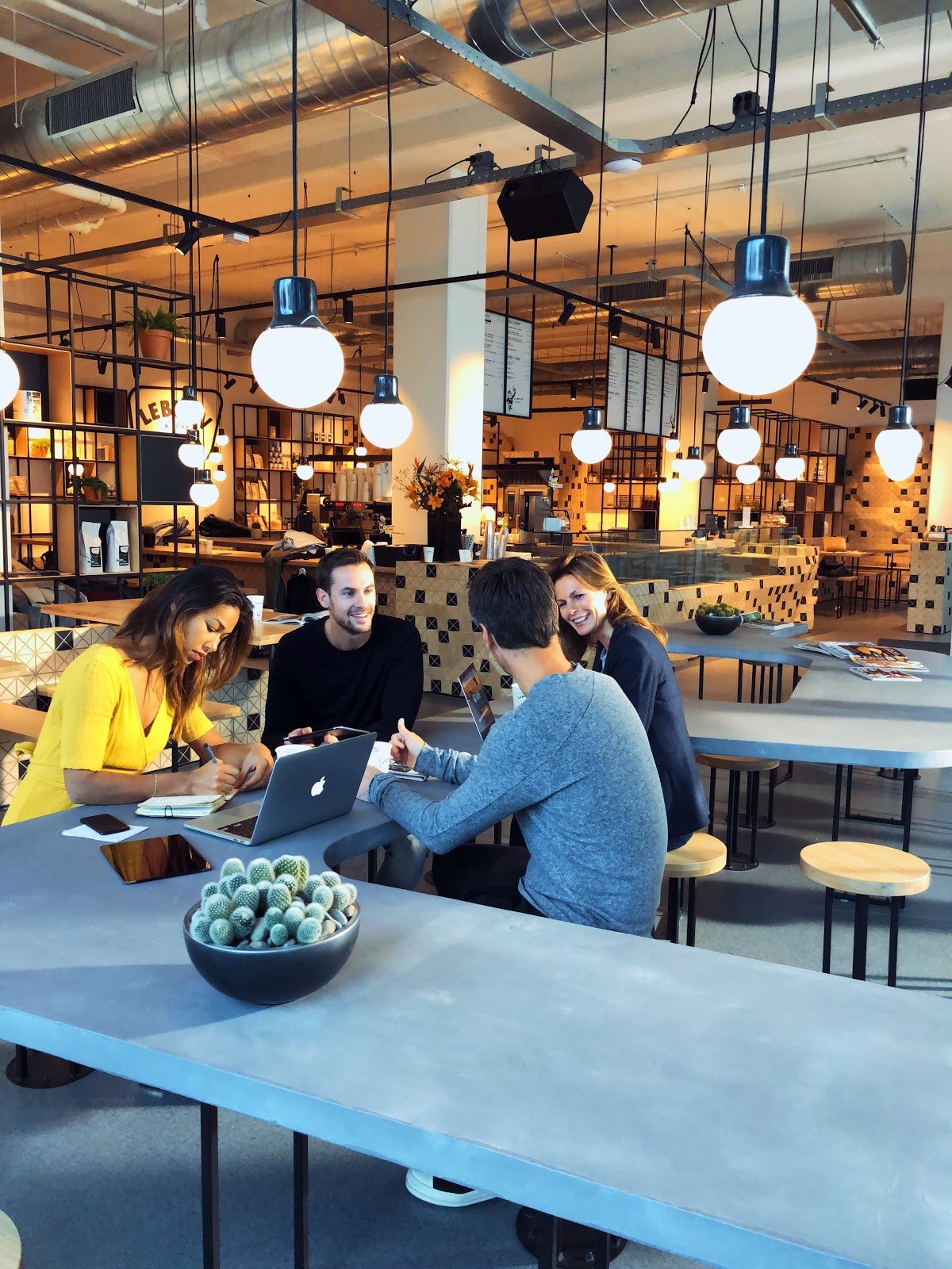 Lebkov & Sons Bijlmer Arena specialty coffee shop in Amsterdam - photo 2