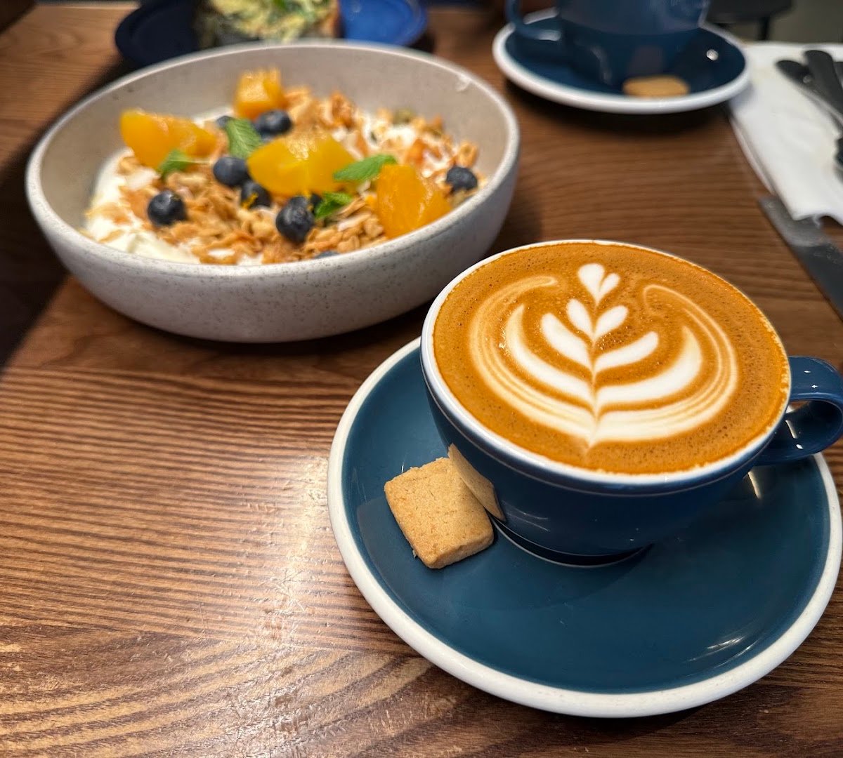 Coffee at Little Collins, specialty coffee shop in New York