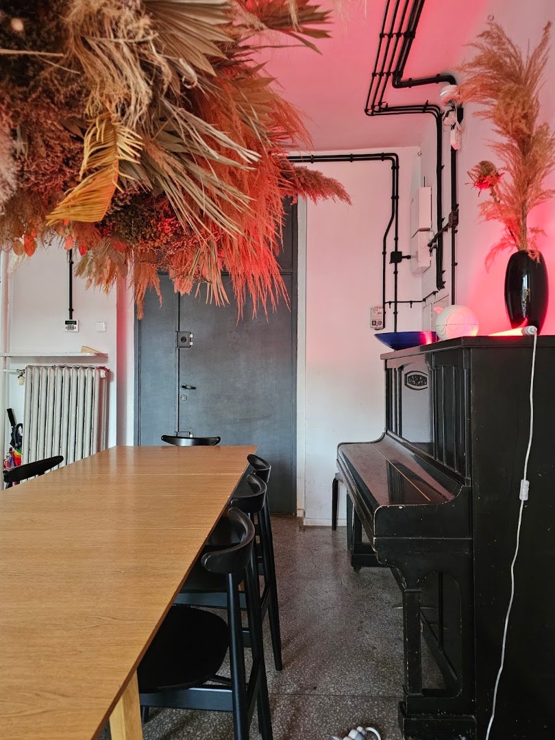 Interior of Trzy Kruki, specialty coffee shop in Warsaw
