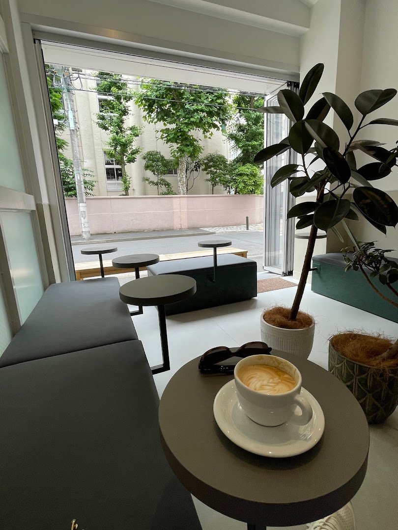 Coffee at nexpect coffee, specialty coffee shop in Tokyo