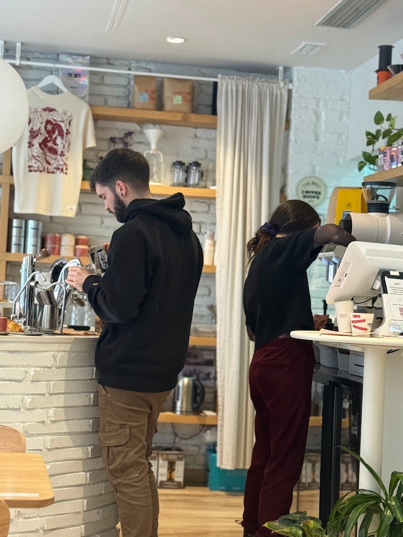 Sula Espai specialty coffee shop in Barcelona - photo 13