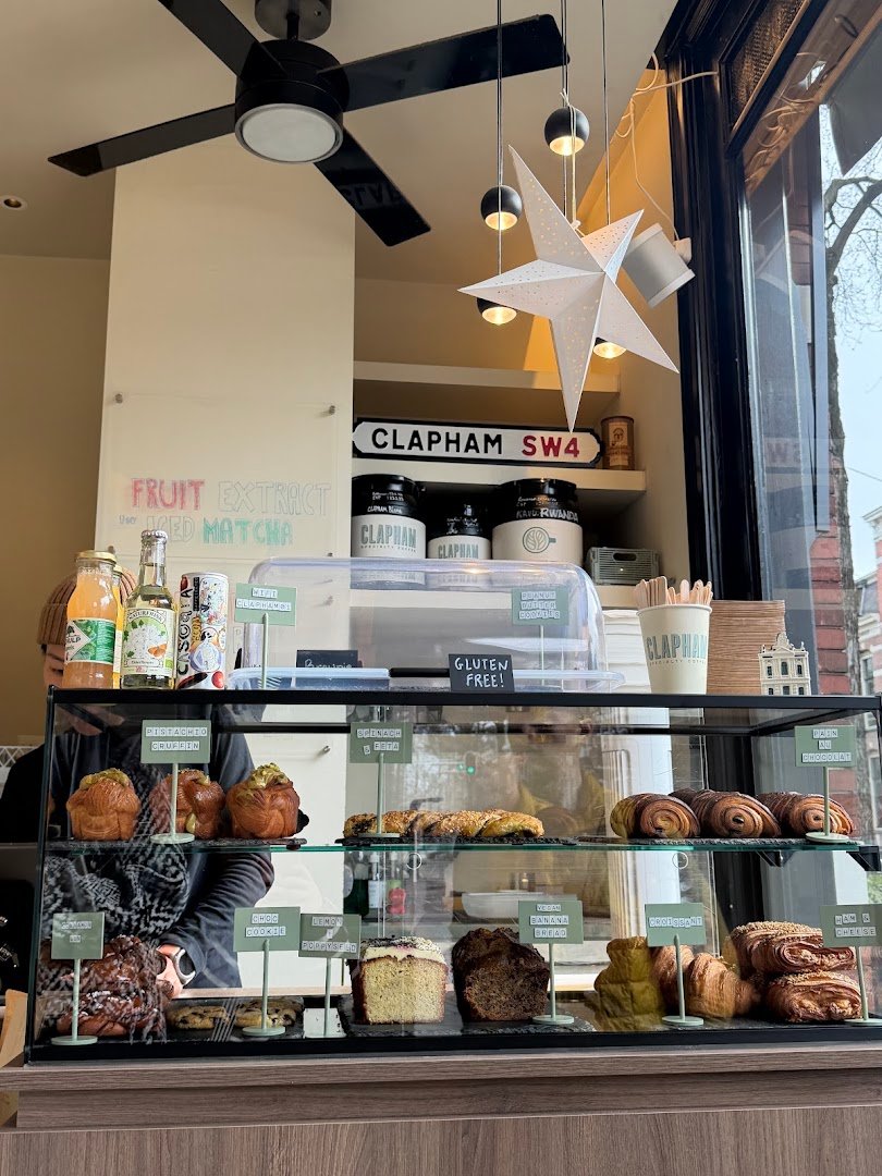 Clapham Specialty Coffee specialty coffee shop in Amsterdam - photo 2