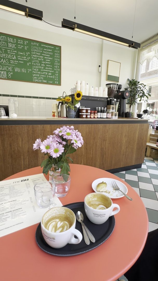 NU koffie & delicatessen specialty coffee shop in Amsterdam - photo 5