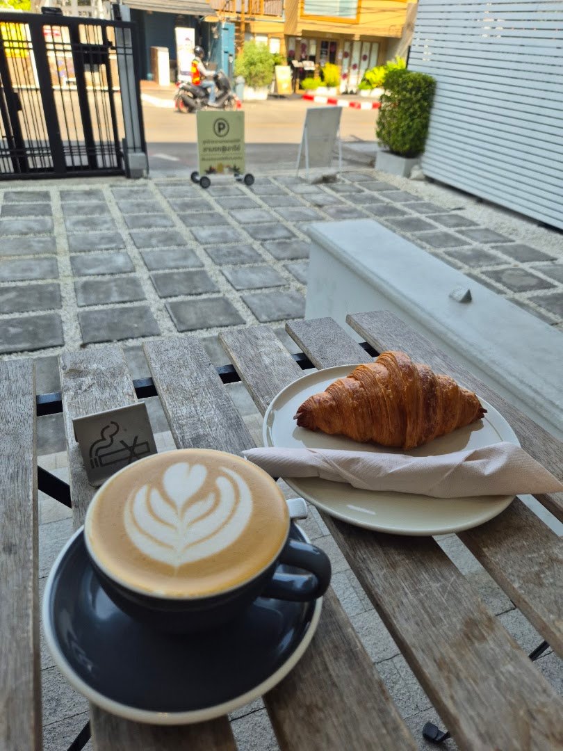 Roots at Ari specialty coffee shop in Bangkok - photo 5