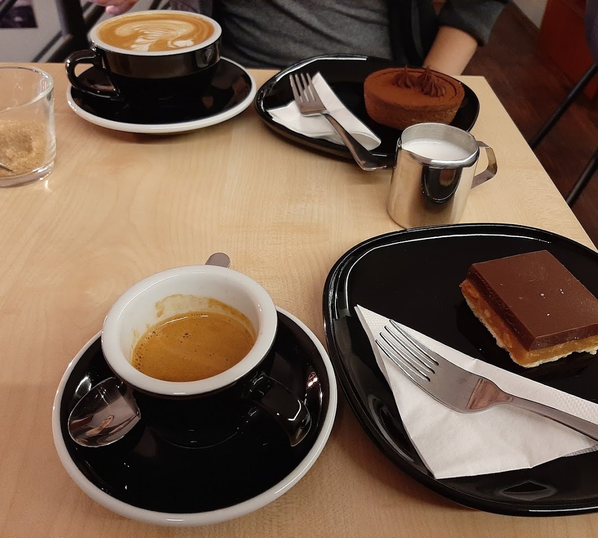 Brew Brothers specialty coffee shop in Budapest - photo 4