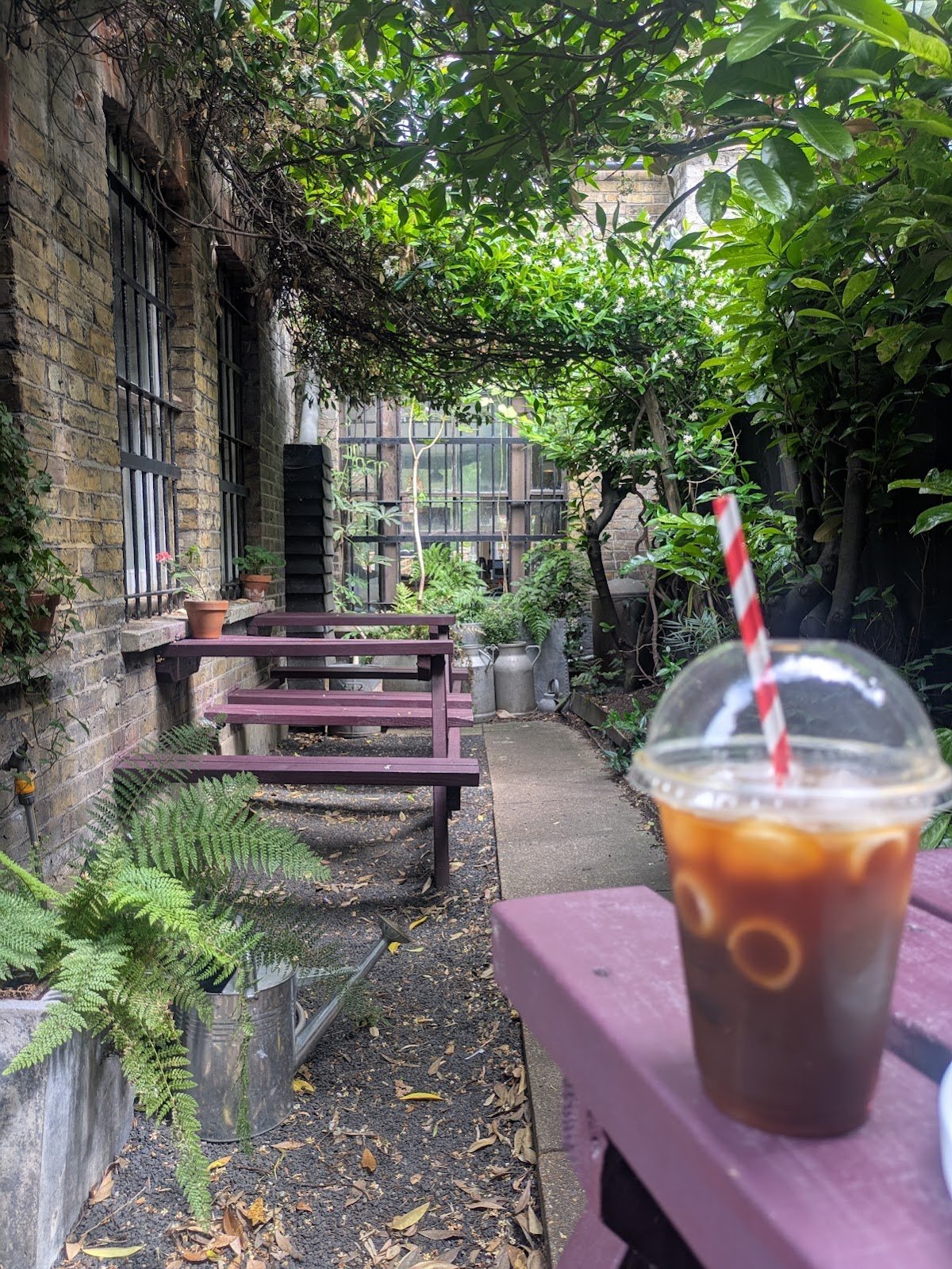 F. Mondays specialty coffee shop in London - photo 5