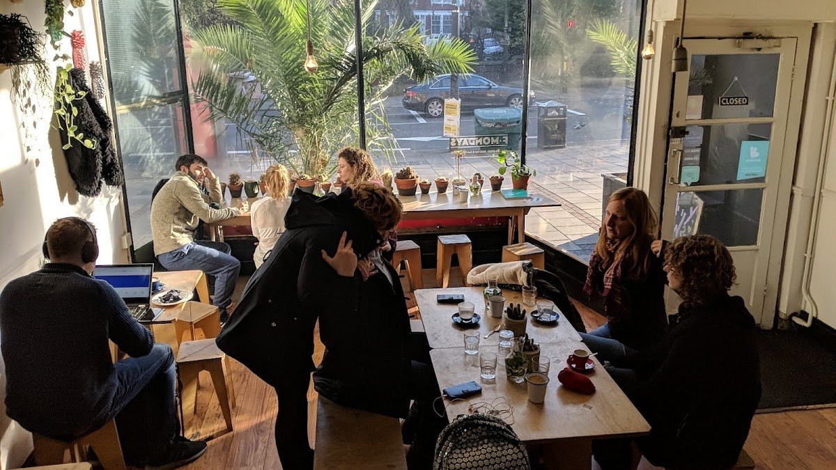 F. Mondays specialty coffee shop in London - photo 7