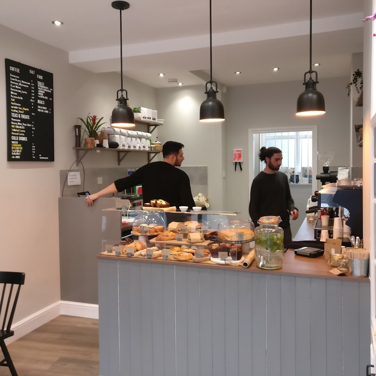 COFFEE HOUSE 607 specialty coffee shop in London - photo 11