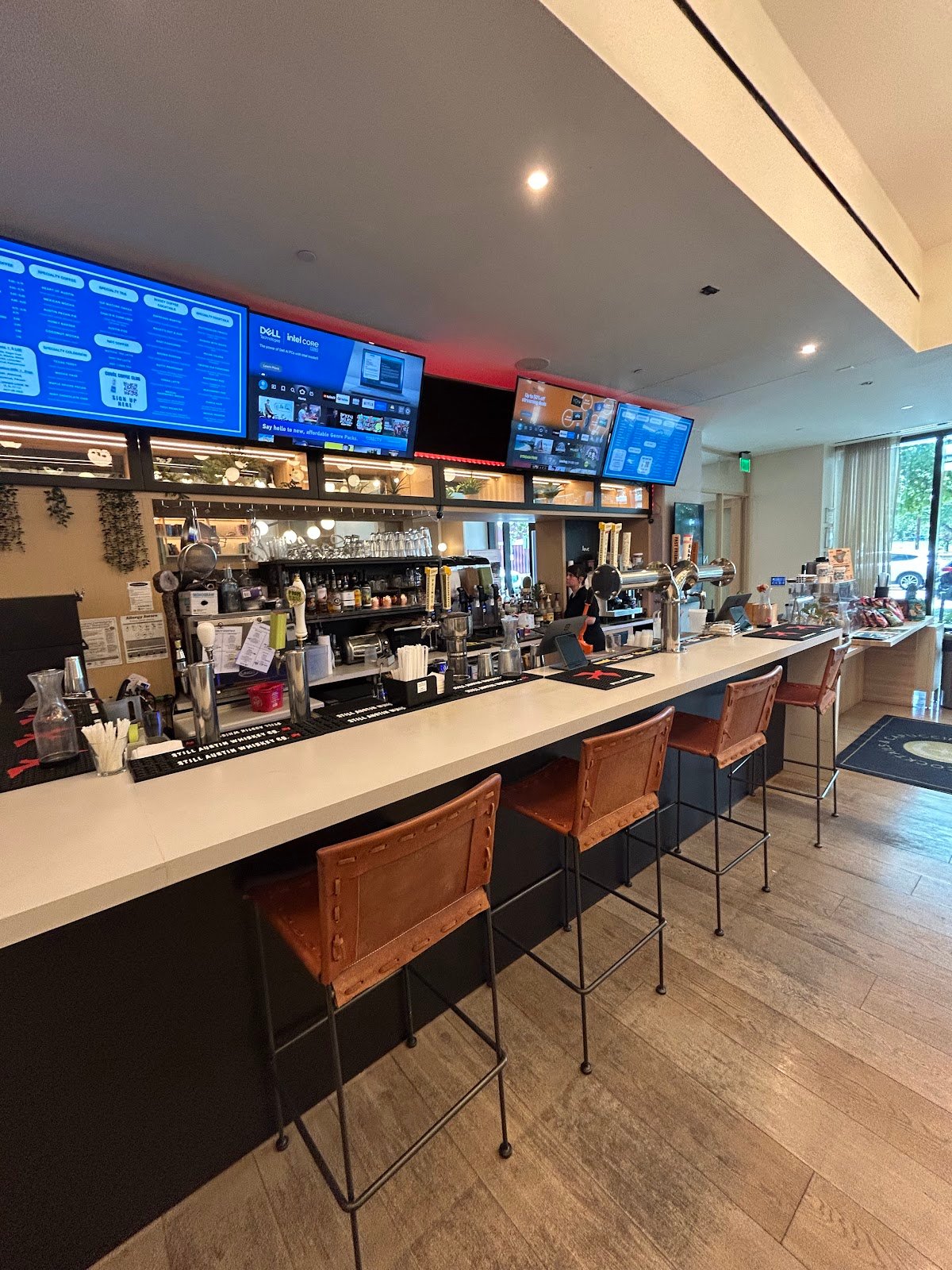 Cuvee Coffee & Bar specialty coffee shop in Austin - photo 3