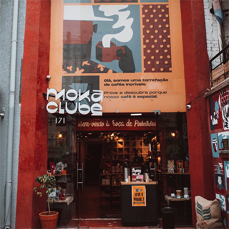 Storefront of Moka Clube, specialty coffee shop in São Paulo