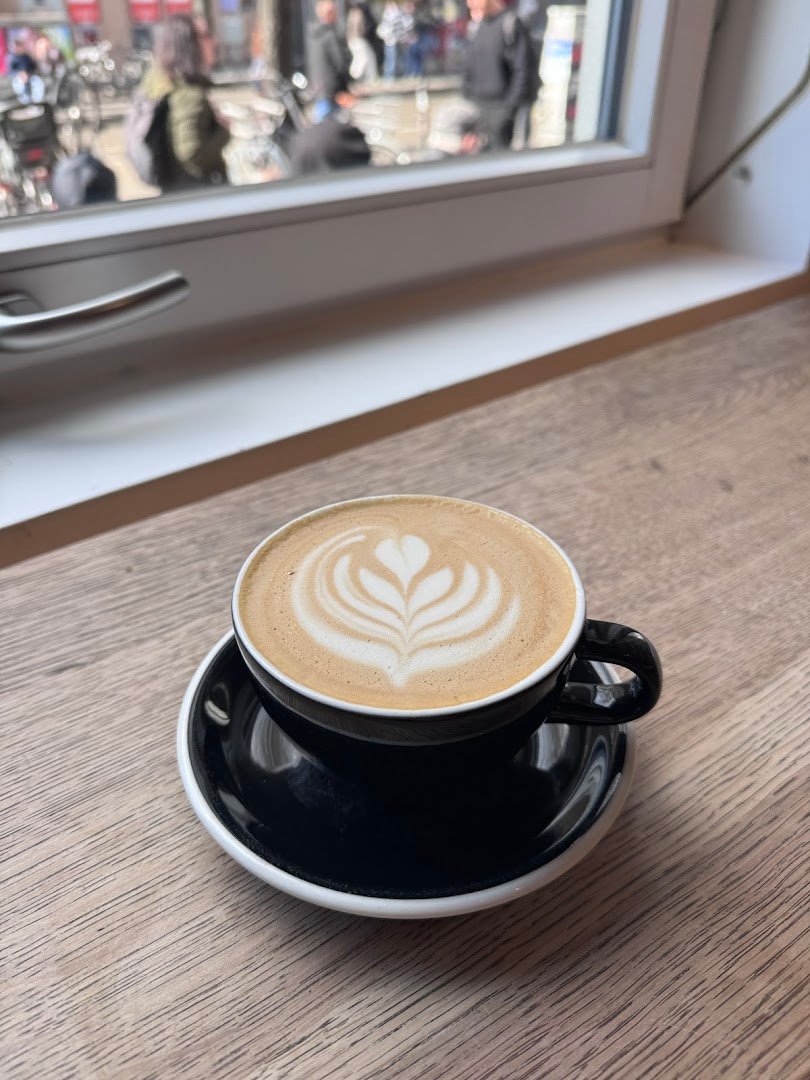 The Barn Café Rosenthaler Platz specialty coffee shop in Berlin - photo 2