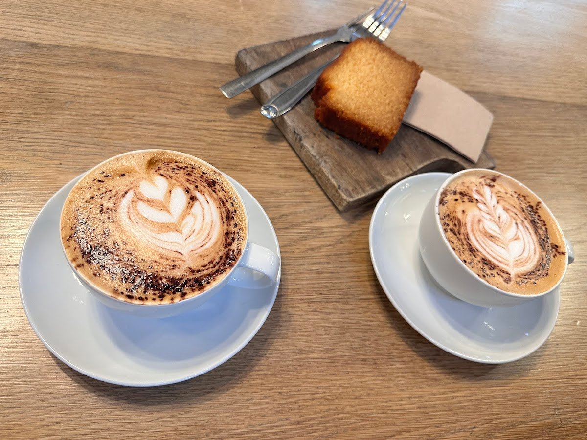 Host Café specialty coffee shop in London - photo 5