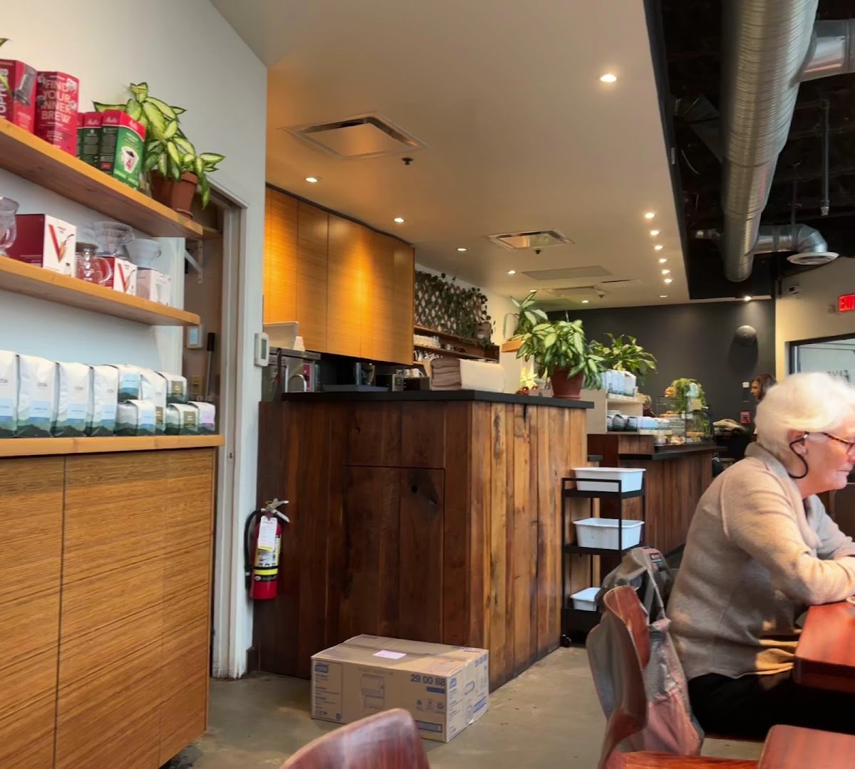 Elysian Coffee - Fifth & Burrard specialty coffee shop in Vancouver - photo 8