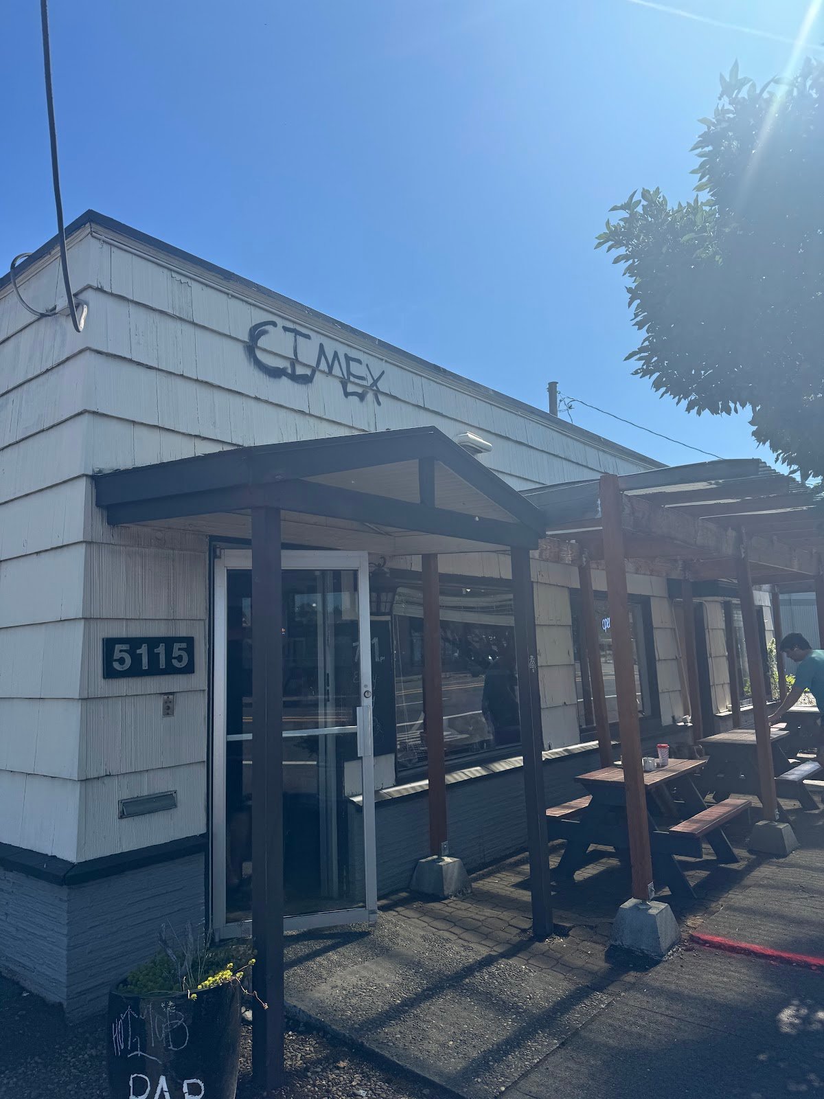 Speedboat Coffee specialty coffee shop in Portland - photo 2