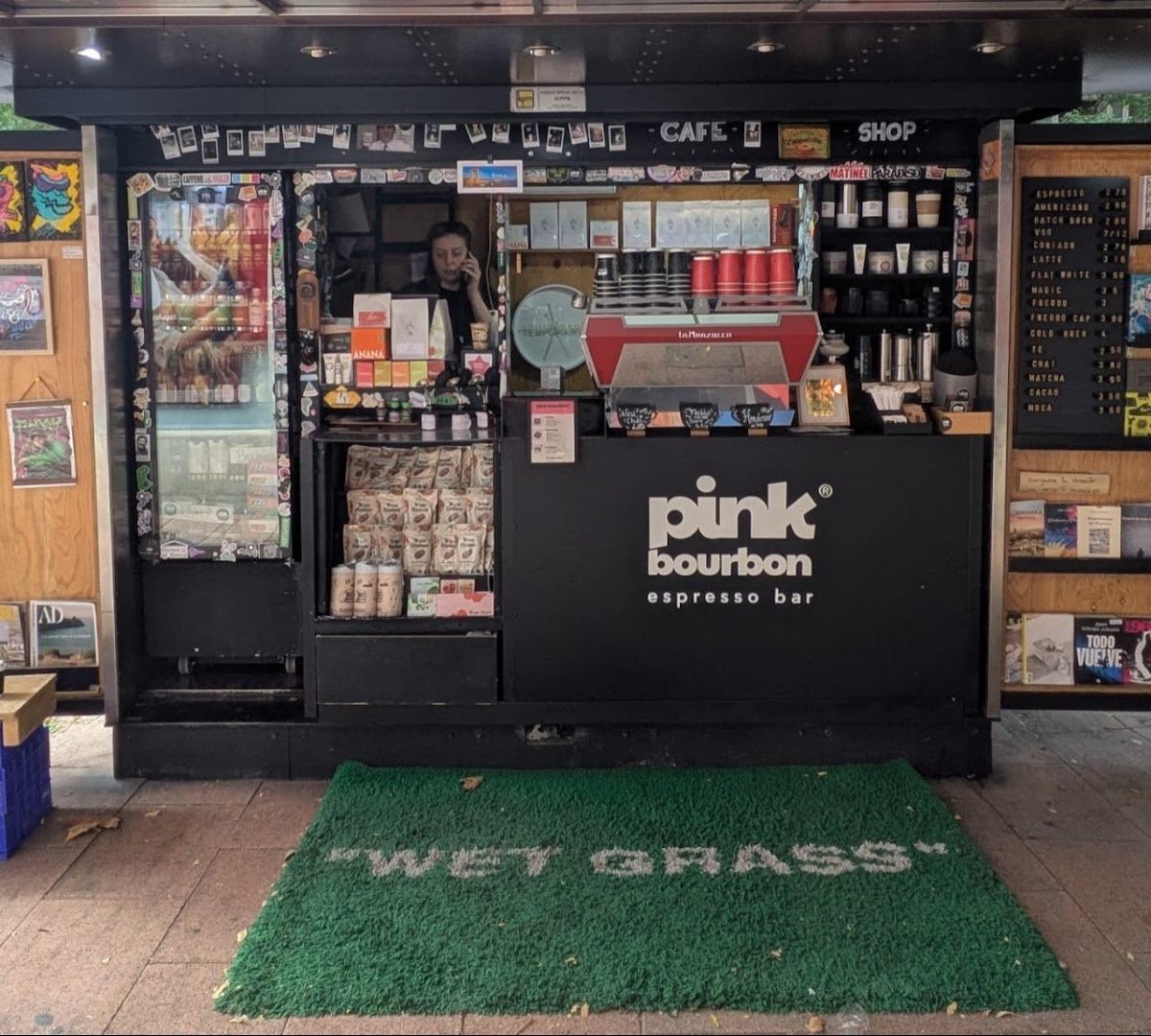 Pink Bourbon - Espresso Bar | Specialty Coffee specialty coffee shop in Madrid - photo 8