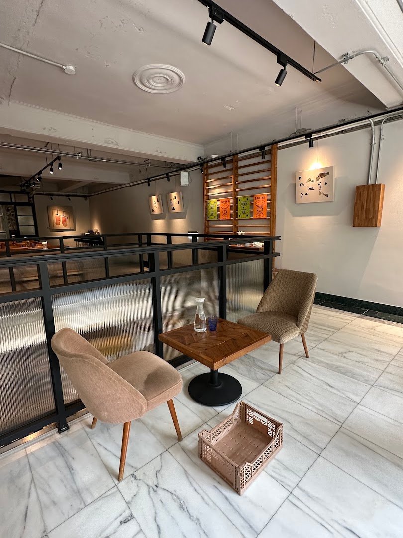 Simple Kaffa Huashan Flagship Store specialty coffee shop in Taipei - photo 2