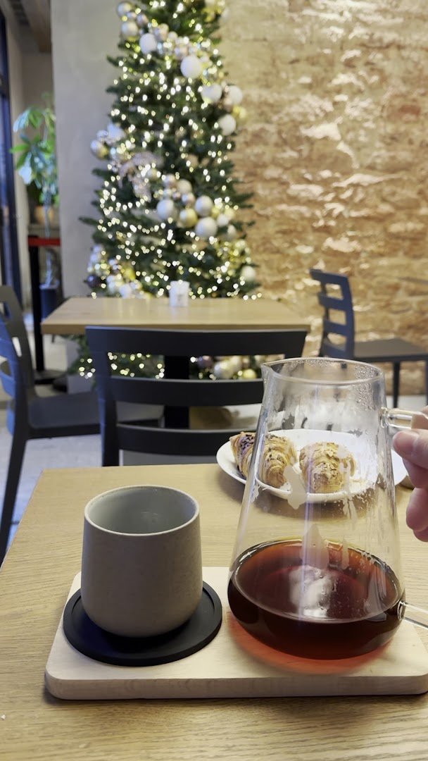 Interior of Barnum Roma, specialty coffee shop in Rome