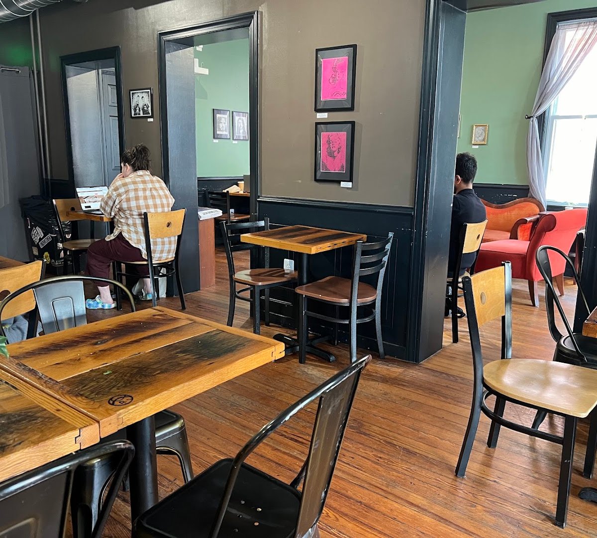 Common Ground Cafe Cooperative specialty coffee shop in Baltimore - photo 10