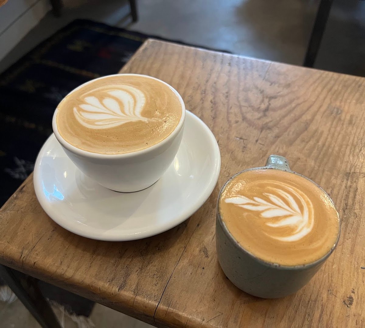 COMETS · Café & disques specialty coffee shop in Paris - photo 9