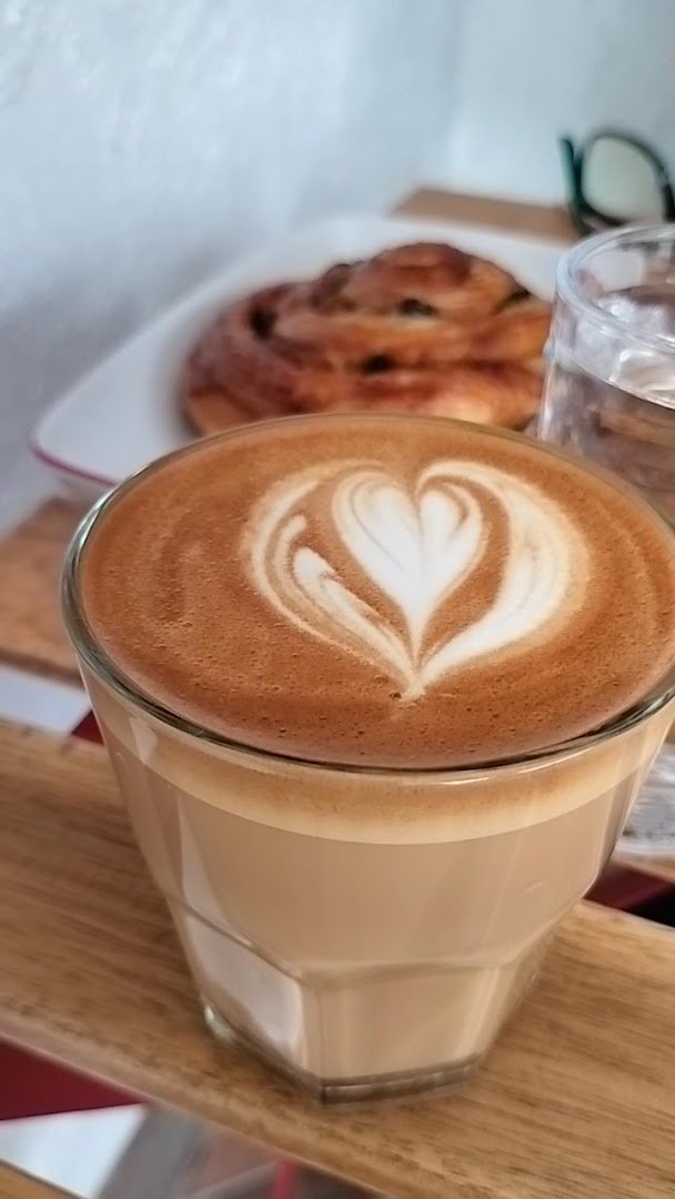 Ubud Coffee Roastery - Sayan specialty coffee shop in Bali - photo 6