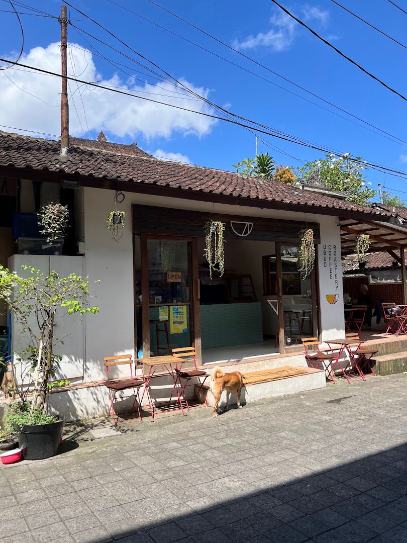 Ubud Coffee Roastery - Sayan specialty coffee shop in Bali - photo 7