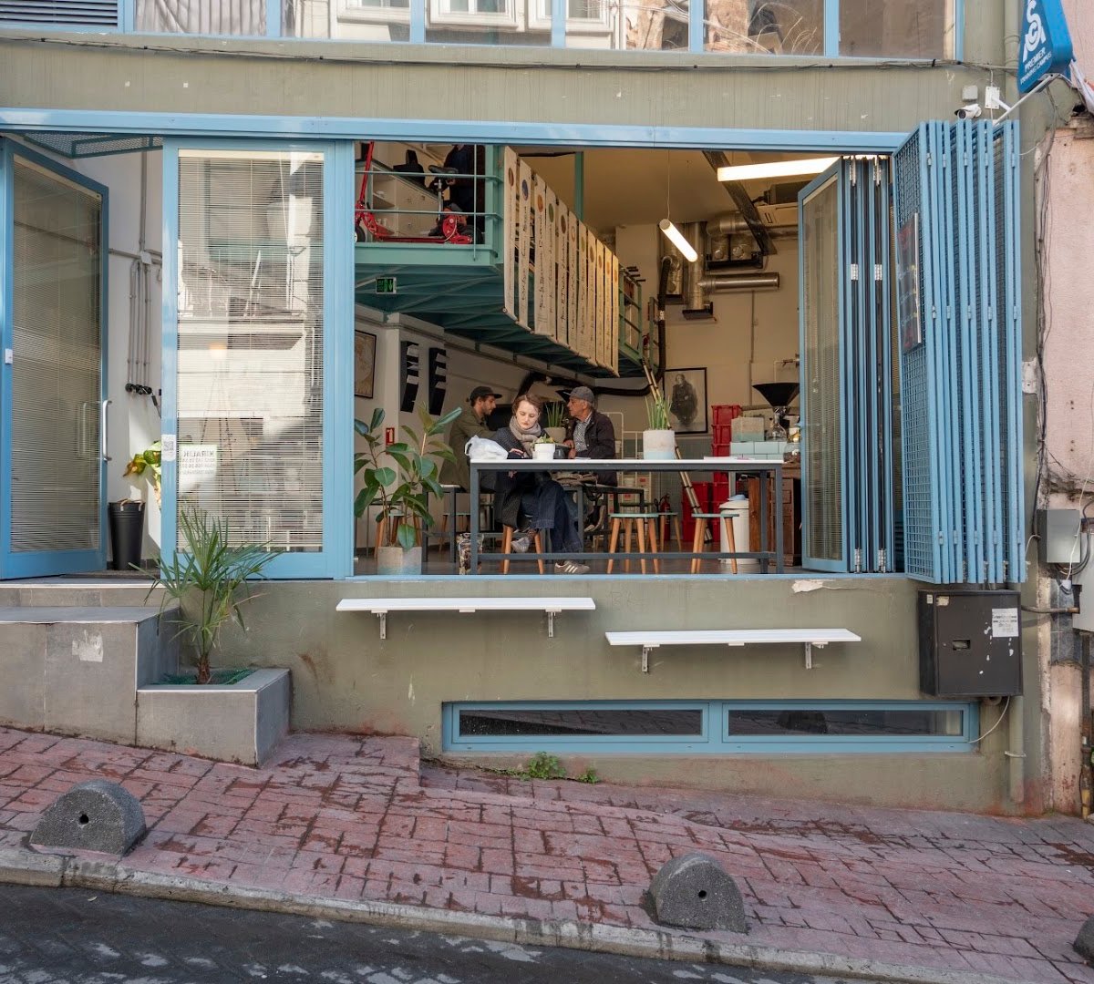 Probador Colectiva Cafe specialty coffee shop in Istanbul - photo 5