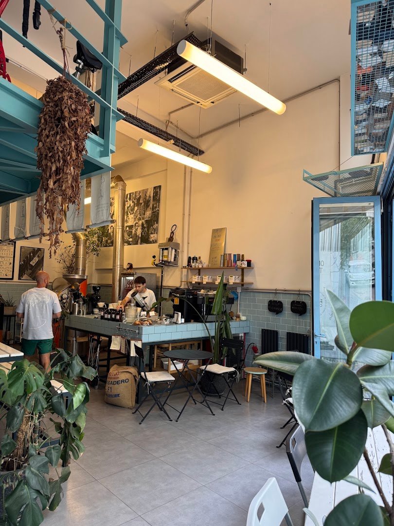 Probador Colectiva Cafe specialty coffee shop in Istanbul - photo 9