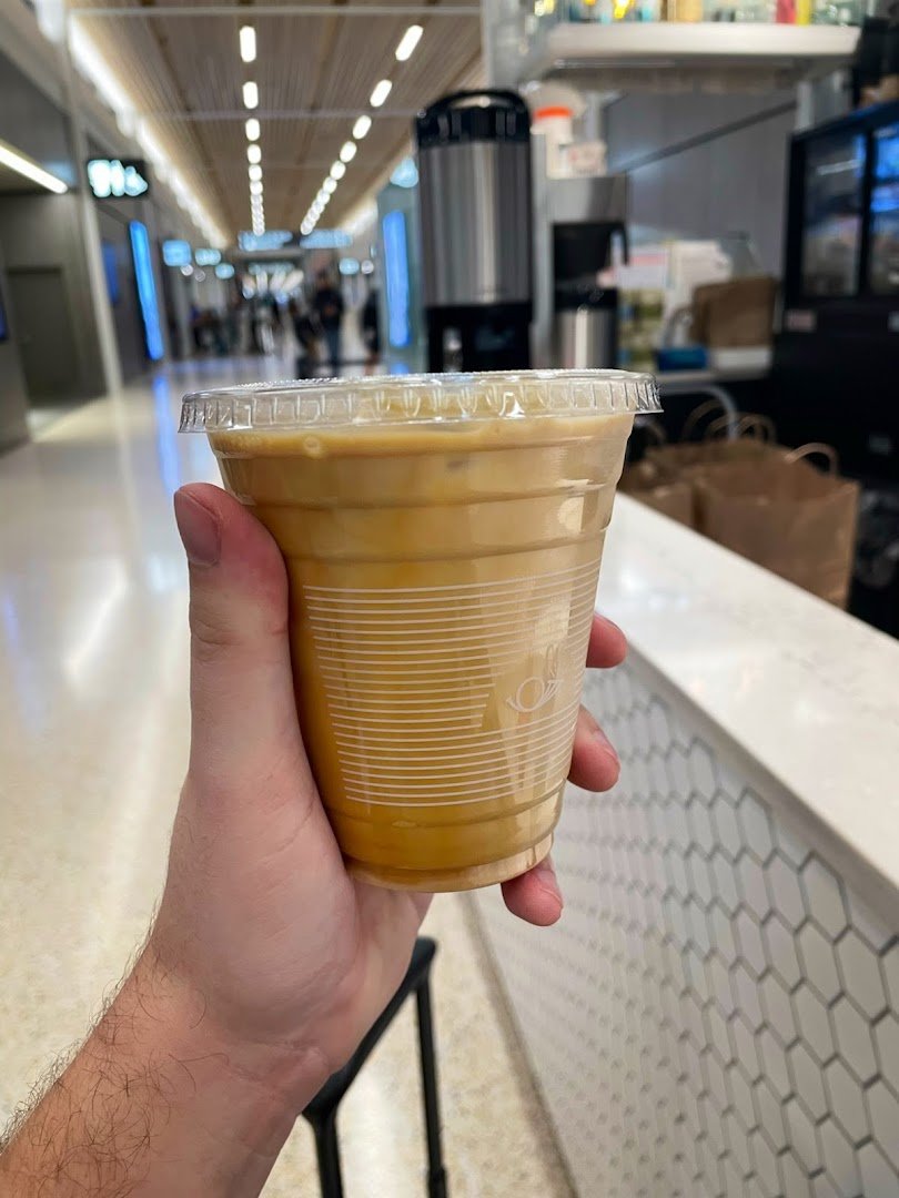 Messenger Coffee - KCI Airport specialty coffee shop in Kansas City - photo 2