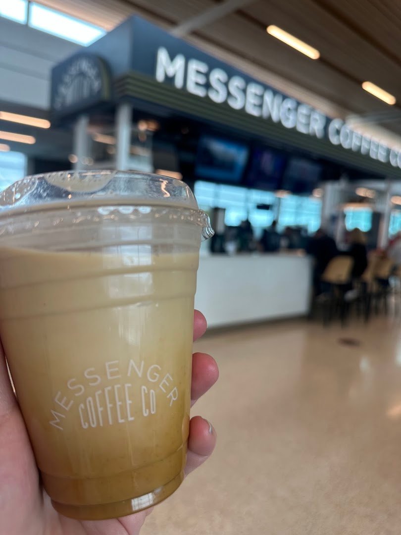 Messenger Coffee - KCI Airport specialty coffee shop in Kansas City - photo 4