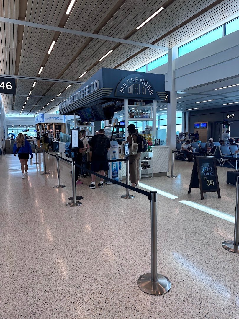 Messenger Coffee - KCI Airport specialty coffee shop in Kansas City - photo 8