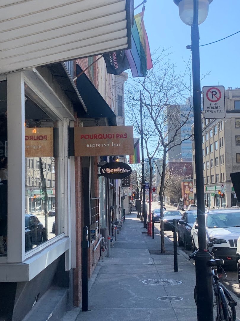 Storefront of Pourquoi Pas espresso bar, specialty coffee shop in Montreal