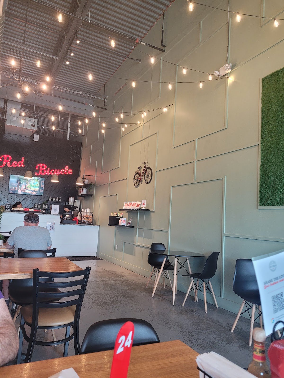 Red Bicycle Coffee Century Farms specialty coffee shop in Nashville - photo 3
