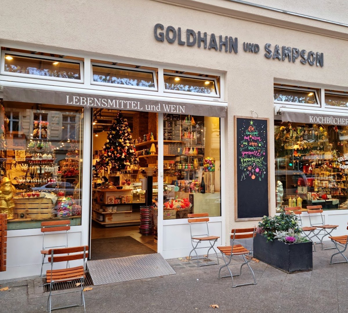 Goldhahn und Sampson Charlottenburg specialty coffee shop in Berlin - photo 4