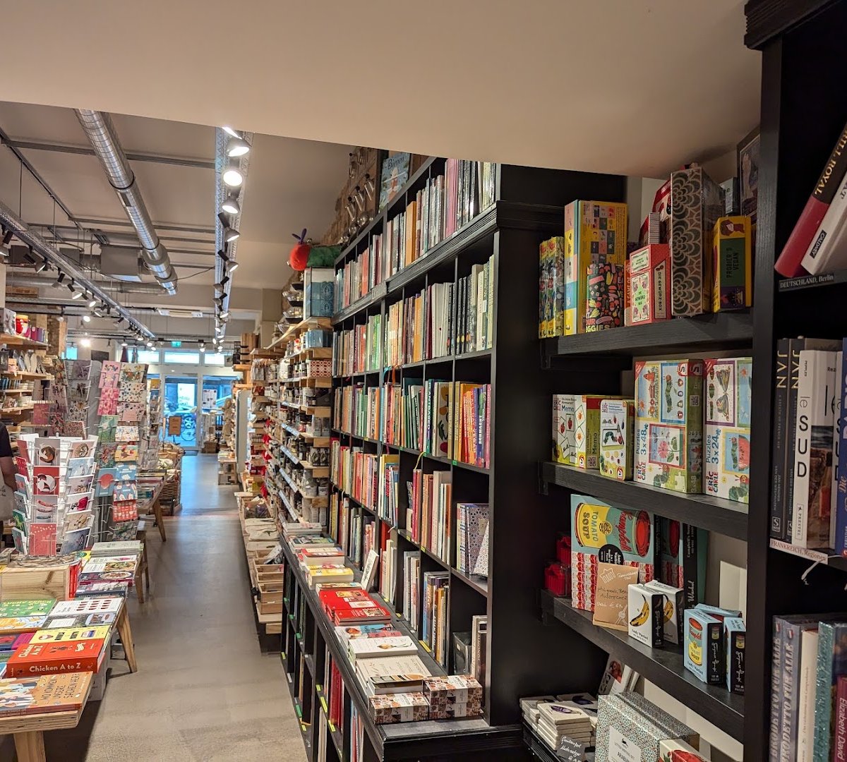 Goldhahn und Sampson Charlottenburg specialty coffee shop in Berlin - photo 6