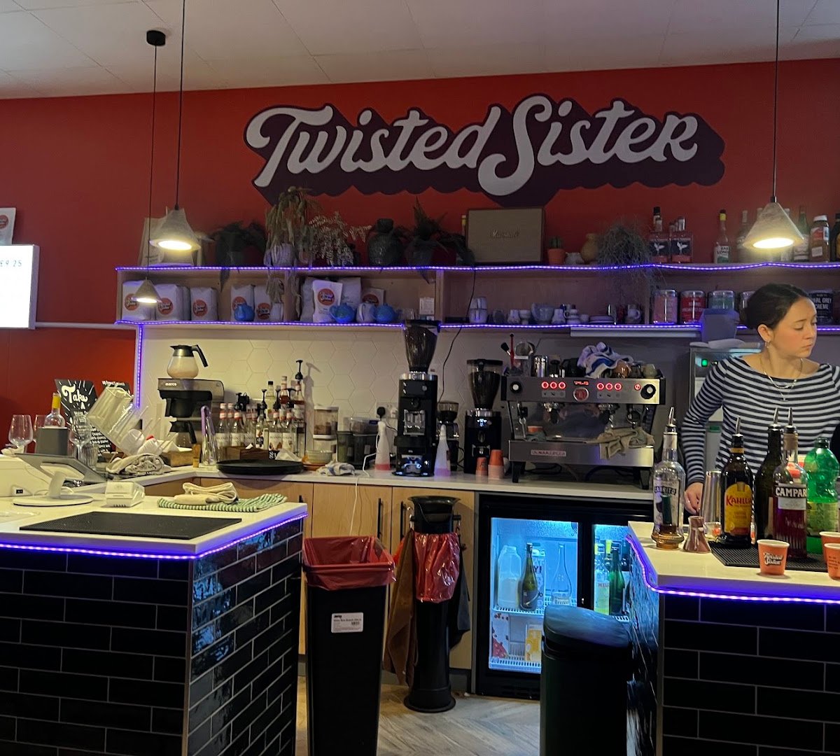 Twisted Sister Cafe specialty coffee shop in London - photo 5